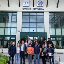 image-186802 Επίσκεψη στο Αστυνομικό Μέγαρο Κοζάνης πραγματοποίησε το πρωί της Παρασκευής 10 Μαΐου ο συνδυασμός «Κοζάνη ΜΠΡΟΣΤΑ» του Ευάγγελου Σημανδράκου (Φωτογραφίες)