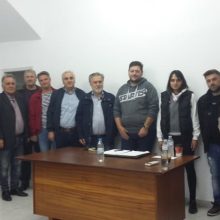 image-189734 Συναντήσεις με συλλόγους της πόλης των Σερβίων είχε ο Βασίλης Κωνσταντόπουλος: «Θα επαναφέρουμε τις πολιτιστικές δραστηριότητες του καλοκαιριού, η Αποκριά θα ενισχυθεί, όλοι οι σύλλογοι θα ενισχυθούν οικονομικά και θα φροντίσουμε να στεγαστούν»