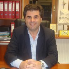 image-294278 O Γ. Τζέλλος για το βιβλίο “Η ιστορία του Φ.Σ. Κοζάνη”: “Το βιβλίο είναι καλογραμμένο με πλούσιο υλικό σε γεγονότα, ντοκουμέντα, στατιστικά στοιχεία, χρήσιμες πληροφορίες και φωτογραφίες και η ύλη του σωστά δομημένη”