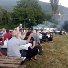 image-203832 kozan.gr: Πραγματοποιήθηκε και φέτος, το βράδυ του Σαββάτου 10 Αυγούστου, στο Σισάνι Βοΐου, η καθιερωμένη «Γιορτή Φασολιού» (Φωτογραφίες)