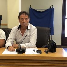 image-243012 kozan.gr: Το ¨καρφί” του Φ. Κεχαγιά, προς τον Δήμαρχο Κοζάνης Λ. Μαλούτα, για το γεγονός ότι δεν κλήθηκε ο συνδυασμός του για να συζητήσουν στο πλαίσιο των συνεργασιών – Οι ομιλίες του Δημάρχου Κοζάνης και των επί κεφαλής των παρατάξεων στην 1η συνεδρίαση του νέου Δημοτικού Συμβουλίου Κοζάνης (Βίντεο)