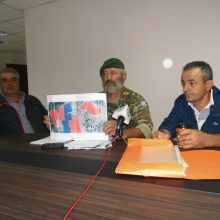 image-307591 kozan.gr: Λιβερά Κοζάνης: «Αντιφωτοβολταϊκή» διαμαρτυρία, με εκατοντάδες γιδοπρόβατα & αγελάδες, ετοιμάζουν κτηνοτρόφοι που διαμαρτύρονται για την κατασκευή φωτοβολταϊκών