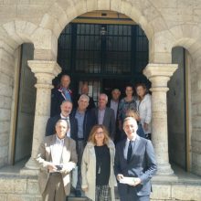image-249596 Η Μαρία Σπύρακη δεσμεύτηκε να βοηθήσει να εξασφαλισθούν οι οικονομικοί πόροι για τη συντήρηση των εκθεμάτων και να επιτευχθεί ο στόχος της αναγνώρισης του Ιστορικού, Λαογραφικού και Φυσικής Ιστορίας Μουσείου Κοζάνης από το Υπουργείο Πολιτισμού, σύμφωνα με τις κείμενες διατάξεις