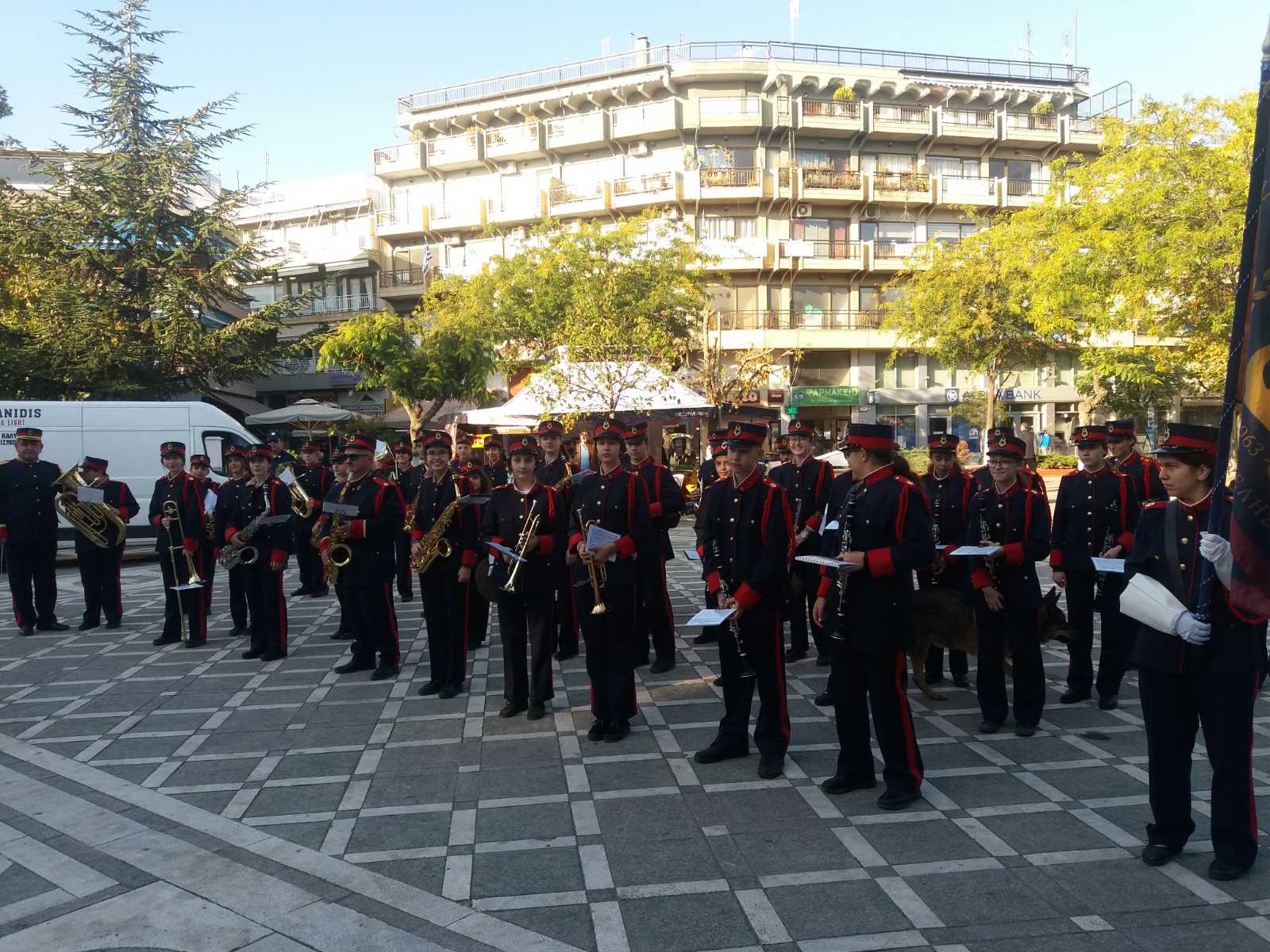 kozan.gr: Πτολεμαΐδα: Ώρα 09:00 π.μ.: Tελετή έπαρση της Σημαίας, από τη Φιλαρμονική του Δήμου Εορδαίας, στην κεντρική πλατεία της πόλης, με αφορμή τη σημερινή επέτειο για τα Ελευθέρια της Πτολεμαΐδας (Βίντεο)