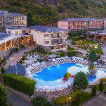 image-251019 Σε ηλικία 71 ετών «έφυγε» από τη ζωή ο ιδιοκτήτης του ξενοδοχείου LIMNEON, στην Καστοριά, Στέργιος Σμαρόπουλος