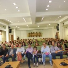 image-251243 kozan.gr: Κοζάνη: Mεγάλο ενδιαφέρον για την ημερίδα με θέμα «Kλείνω ένα ραντεβού με τη ζωή», που διοργάνωσε ο Δήμος Κοζάνης σε συνεργασία με το σύλλογο Καρκινοπαθών Κοζάνης, το πρωί της Κυριακής 20 Οκτωβρίου, στο Κοβεντάρειο στην Κοζάνη (Φωτογραφίες & Βίντεο)