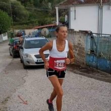 image-251344 kozan.gr: Η Σταυρούλα Παπαβασιλείου, από το Σύλλογο Δρομέων Υγείας Κοζάνης, στο νυχτερινό ημιμαραθώνιο Θεσσαλονίκης, έκανε πανελλήνιο ρεκόρ στην κατηγορία της
