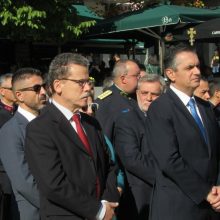 image-252457 kozan.gr: Ώρα 11:10 π.μ.: Η επιμνημόσυνη δέηση στην κεντρική πλατεία Κοζάνης, με αφορμή τη σημερινή επέτειο της 28ης Οκτωβρίου (Φωτογραφίες & Βίντεο)