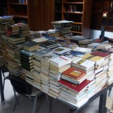 image-254452 Πολλά βιβλία για τη βιβλιοθήκη της Ευξείνου Λέσχης Κοζάνης (Δελτίο τύπου)