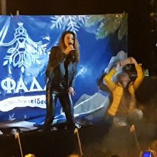 image-261299 kozan.gr: Πτολεμαίδα: Με την τραγουδίστρια Ειρήνη Παπαδοπούλου και το μουσικό σχήμα DeeVibes γιόρτασαν, μουσικά, στην κεντρική πλατεία της πόλης, το βράδυ της Δευτέρας 9/12, την “Λευκή Νύχτα” (Bίντεο)