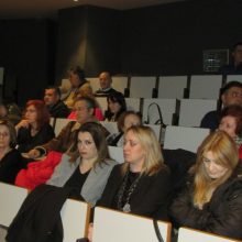 image-261300 kozan.gr: Η παρουσίαση του βιβλίου «Ρετούς. Το τρυφερό χάδι του ψέματος» της Λένας Καλαϊτζή -Οφλίδη και του Σίμου Οφλίδη, πραγματοποιήθηκε το απόγευμα της Δευτέρας 9/12, στη Δημοτική Βιβλιοθήκη Κοζάνης (Φωτογραφίες & Βίντεο)