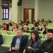 image-262187 kozan.gr: Κοζάνη: Ενδιαφέρουσα ημερίδα με θέμα «Αλκοόλ και εφηβεία» πραγματοποιήθηκε το πρωί του Σαββάτου 14 Δεκεμβρίου (Φωτογραφίες & Βίντεο 11′)