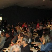 image-262318 kozan.gr: Κοζάνη: Εκδήλωση γνωριμίας και ευαισθητοποίησης των παιδιών για την 10η Δεκεμβρίου (Παγκόσμια Ημέρα Ανθρωπίνων Δικαιωμάτων), πραγματοποιήθηκε το πρωί της Κυριακής 15/12, στην Κοβεντάρειο Δημοτική Βιβλιοθήκη (Φωτογραφίες & Βίντεο)