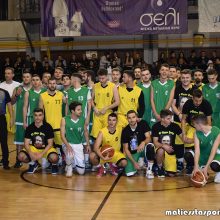 image-264875 Tίμησαν τη μνήμη των αδικοχαμένων φίλων τους, Γιάννη Γιαχνίκα & Αλέξανδρου Μαυροζούμη, που έχασαν την ζωή τους σε τροχαίο το Σεπτέμβριο του 2018, διοργανώνοντας φιλικό παιχνίδι, την Κυριακή 29/12, στο “Κλειστό” του ΔΑΚ Κοζάνης (Φωτογραφίες)