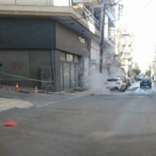 image-265993 kozan.gr: Κοζάνη: Δεν υπήρξε καμιά διαρροή στο δίκτυο τηλεθέρμανσης στη συμβολή των οδών 11ης Οκτωβρίου & Λαζαράδων – Οι ατμοί που έβγαιναν – εκεί – ήταν αποτέλεσμα της εκκένωσης του δικτύου, από ελεγχόμενο σημείο, για την αποκατάσταση της βλάβης επί της οδού Ελ. Βενιζέλου στην Κοζάνη