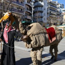 image-266034 kozan.gr: Τα Λουγκατσάρια της Αιανής εμφανίστηκαν, το μεσημέρι του Σαββάτου 4/1, στον κεντρικό πεζόδρομο και στην κεντρική πλατεία της Κοζάνης (45 Φωτογραφίες & Βίντεο )