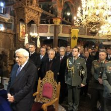 image-267312 Kozan.gr: Η είσοδος του Προέδρου της Δημοκρατίας Π. Παυλόπουλου στον Ι.Ν. Κοίμησης της Θεοτόκου Βελβεντού – Φωτογραφίες από εσωτερικό (