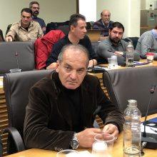 image-387416 kozan.gr: Παρά τις αρνητικές εισηγήσεις της υπηρεσίας για τρεις περιπτώσεις γνωμοδοτήσεων σε κατασκευή φωτοβολταϊκών, ο αρμόδιος Αντιδήμαρχος Περιβάλλοντος Μ. Μαγγιρίδη εισηγήθηκε θετική γνωμοδότηση – Νέο “στραπάτσο” της Δημοτικής Αρχής του Δήμου Κοζάνης, καθώς πολλοί σύμβουλοι από την παράταξη της Ενότητας “γύρισαν την πλάτη” στην εισήγηση του Αντιδημάρχου και γνωμοδότησαν αρνητικά