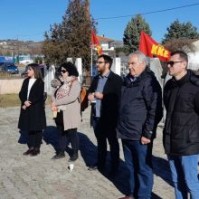 image-273168 kozan.gr: Η Τομεακή Επιτροπή Κοζάνης του ΚΚΕ τίμησε, το πρωί της Κυριακής 2/2, τους 45 αγωνιστές της Εθνικής Αντίστασης που εκτελέστηκαν από τα ναζιστικά στρατεύματα κατοχής στα Νταμάρια, στην Παναγιά Κοζάνης (Bίντεο & Φωτογραφίες)
