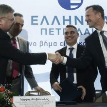 image-276412 Υπογράφτηκε η συμφωνία ΕΛΠΕ – Juwi για το μεγαλύτερο φωτοβολταϊκό πάρκο στην Κοζάνη – Στόχος τα 600 MW ως το 2025