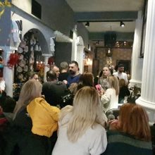 image-277127 kozan.gr: Μεσημέρι Τσικνοπέμπτης στο cafe – bar Le Roi στην Κοζάνη (Βίντεο & Φωτογραφίες)