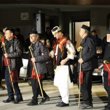 image-278770 kozan.gr: Η εμφάνιση του Φανού Αη Θανάση στη κεντρική πλατεία Κοζάνης, το βράδυ της Δευτέρας 24 Φεβρουαρίου (Φωτογραφίες & Βίντεο)
