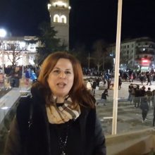 image-280378 Kozan.gr: Ώρα 19:40: Η Αντιδήμαρχος Πολιτισμού του Δήμου Κοζάνης Ελπίδα Κοϋμτζίδου σχολιάζει τη μεγάλη προσέλευση του κόσμου στην πόλη, παρά την ΚΥΑ για απαγόρευση των αποκριάτικων εκδηλώσεων σ’ όλη τη χώρα (Βίντεο