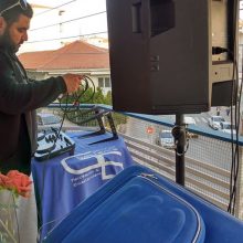 image-283296 kozan.gr:Κοζάνη: Κοζανίτης DJ παίζει μουσική από το μπαλκόνι του καλώντας τον κόσμο να μείνει σπίτι (Βίντεο)