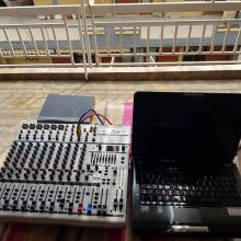 image-283354 Γρεβενά: Έκανε αναμετάδοση, από τη βεράντα του, τη Θεία Λειτουργία ..και κάλεσαν την αστυνομία