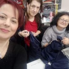 image-285514 Ρεκόρ κατέγραψε μία μοδίστρα με τις δύο βοηθούς της στην Πτολεμαΐδα – Σε τρεις ημέρες έραψαν 850 Ιατρικές Μάσκες