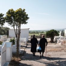 image-287077 Χαρδαλιάς: Κλειστά τα νεκροταφεία την Μ. Παρασκευή -Τι ώρα θα είναι ανοικτά τα καταστήματα
