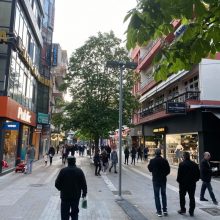 image-289442 kozan.gr: Ώρα: 20.10: Φωτογραφίες από τον κεντρικό πεζόδρομο της Κοζάνης