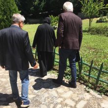 image-294009 Στην αυλή της Μονής… (του Β. Π. Καραγιάννη)