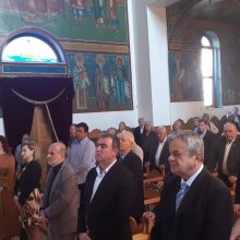 image-294334 kozan.gr: O εσπερινός για τον εορτασμό του Αγίου Πνεύματος, παρουσία του Μητροπολίτη Φλωρίνης, Πρεσπών & Εορδαίας, Θεόκλητος στον Ι.Ν Αγ. Τριάδος Πτολεμαΐδας (Βίντεο & Φωτογραφίες)