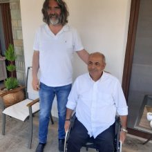 image-296774 Ευχαριστήριο προς το δήμαρχο Σερβίων για προσφορά αναπηρικού αμαξιδίου