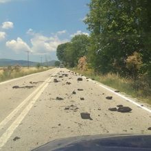 image-297349 kozan.gr: Γέμισε κάρβουνο, που έπεσε από διερχόμενο φορτηγό, σε σημείο του δρόμου, στο ύψος της Κερασιάς, στον επαρχιακό δρόμο Κοζάνης – Αιανής (Φωτογραφίες)