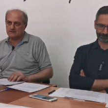 image-298941 kozan.gr: Γ. Βαλαής σε συνέντευξη τύπου: “Γιατί η Δημοτική Αρχή δεν προχωρά στη αποβολή των μισθωτών του; Μήπως γιατί στο πάρκο του Αγίου Δημητρίου εταίροι είναι δύο υποψήφιοι του συνδυασμού του κ. Μαλούτα στις τελευταίες δημοτικές εκλογές;” (Βίντεο 13′)