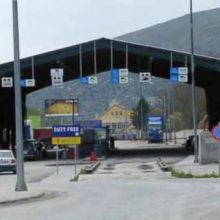 image-317615 «Σφράγισαν» την Κρυσταλλοπηγή για να μη μπαίνουν Αλβανοί με κορωνοϊό – Η μαφία των πλαστών τεστ