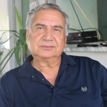 image-302769 Ένας συμπατριώτης μας, από το Μικρόβαλτο του Δήμου Σερβίων, εξηγεί γιατί μετά από 50 χρόνια, πιθανόν να μη μπορέσει, λόγω κορωνοιού, να έρθει, στην Ελλάδα, το φετινό καλοκαίρι – Πώς περιγράφει την κατάσταση που επικρατεί στις Η.Π.Α.