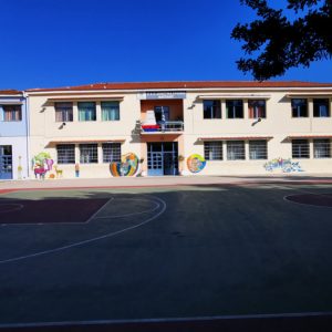 image-303733 Σχολεία: Λειτουργία χωρίς εκ περιτροπής διδασκαλία με μάσκα και χωριστά διαλείμματα