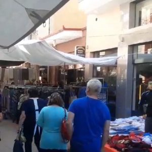 image-304741 kozan.gr: Όλοι με μάσκες στη λαϊκή αγορά της Πτολεμαίδας, σήμερα Τετάρτη 26/8 – Υποδειγματική εικόνα, σε ό,τι αφορά την τήρηση των μέτρων ( Βίντεο)