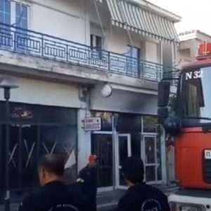 image-304812 kozan.gr: Φωτιά σε εξωτερική αποθήκη cafe – bar στην Πτολεμαΐδα επί της οδού Ανανία Νικολαΐδη στην Πτολεμαίδα (Βίντεο & Φωτογραφίες)