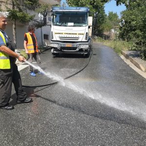 image-306542 Στους δρόμους οι υδροφόρες του Δήμου Γρεβενών – Ξεκίνησαν από σήμερα εντατικές εργασίες καθαρισμού όλης της πόλης