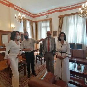 image-307790 Στο Δημαρχείο Κοζάνης η Γιάννα Αγγελοπούλου – Θερμά λόγια για τις προτάσεις του Δήμου για τα 200 χρόνια από την Εθνική Παλιγγενεσία (Φωτογραφίες)