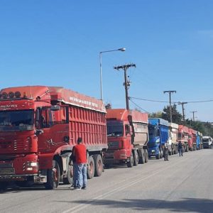 image-309961 Κλιμακώνονται οι κινητοποιήσεις των φορτηγών με τη συμμετοχή όλων των εργολάβων και φορτηγών που εργάζονται στα ορυχεία