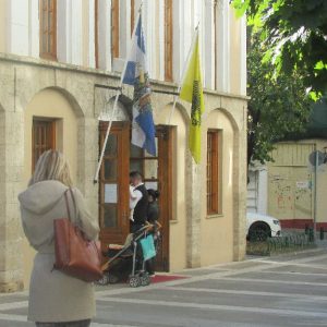 image-314936 Μέχρι 9 άτομα για όλες τις τελετές κι όλες τις λειτουργίες στις εκκλησίες στο επίπεδο Β’ που ανήκει Κοζάνη & Καστοριά