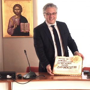 image-313845 Οι ευχές στο Χ. Ζευκλή που έκλεισε τα 50 και το ευχαριστώ του Δημάρχου Βοΐου (Φωτογραφίες)