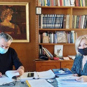 image-318458 Στην υπογραφή 16 ακόμα συμβάσεων του προγράμματος LEADER της Αναπτυξιακής Δυτικής Μακεδονίας Α.Ε. προχώρησε ο Πρόεδρος της Επιτροπής Διαχείρισης Προγράμματος (ΕΔΠ) LEADER, Γ.Τσιούμαρης