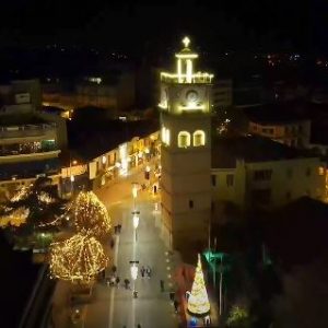 image-320676 kozan.gr: Όμορφο, βίντεο, με εικόνες drone, από την Χριστουγεννιάτικα, στολισμένη, Κοζάνη