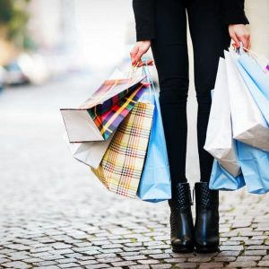 image-336800 kozan.gr: Καταστηματάρχες από τα Σέρβια προτίθενται να κλείσουν τα καταστήματά τους από την Δευτέρα 29/3 έως και το Σάββατο 3/4, ως ένα επιπρόσθετο μέτρο, στα ήδη ισχύοντα, συμβάλλοντας στην καταπολέμηση της έξαρσης του κορωνοϊού, που παρατηρείται, το τελευταίο χρονικό διάστημα, στο Δήμο Σερβίων